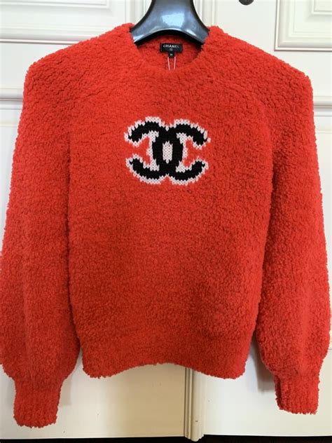 chanel red sweater 2019